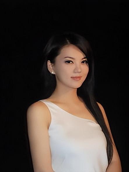 回顾这一次李湘和王岳伦联手给娱乐圈的明星们上了一课