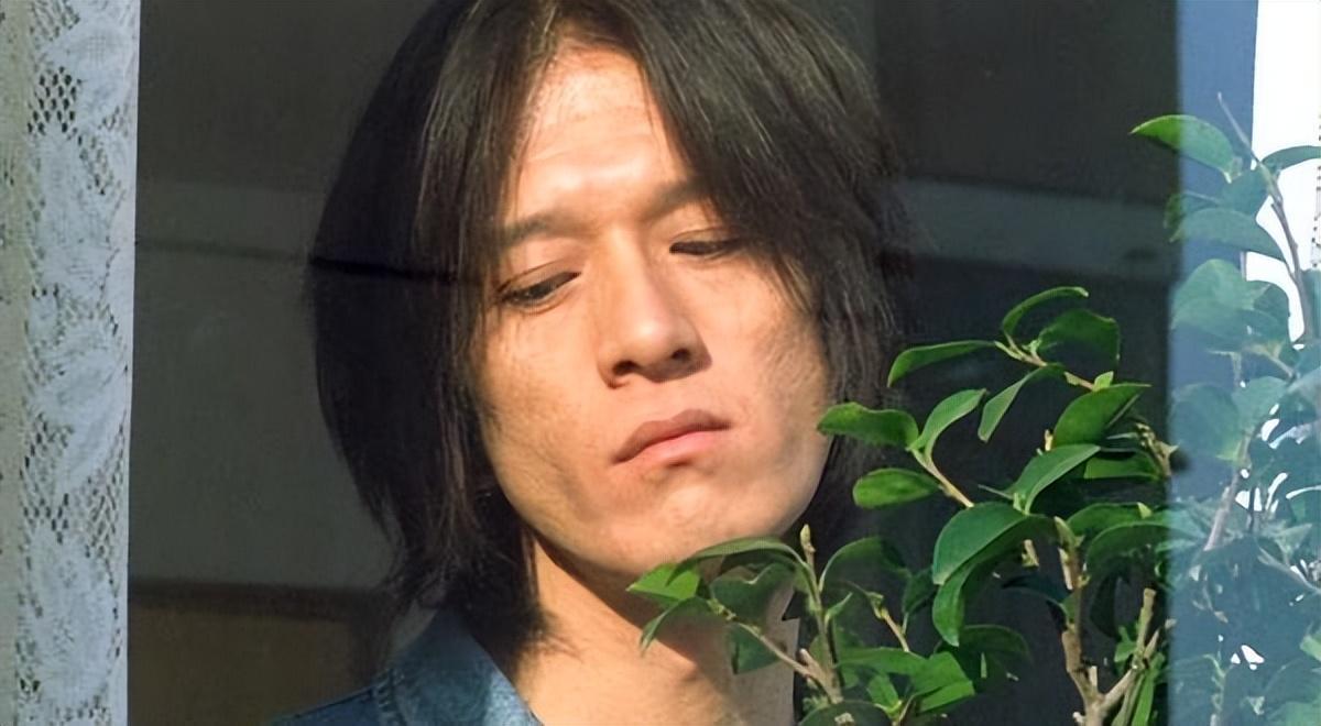 悲情男星贾宏声21岁走红43岁跳楼两任明星女友哭断肠