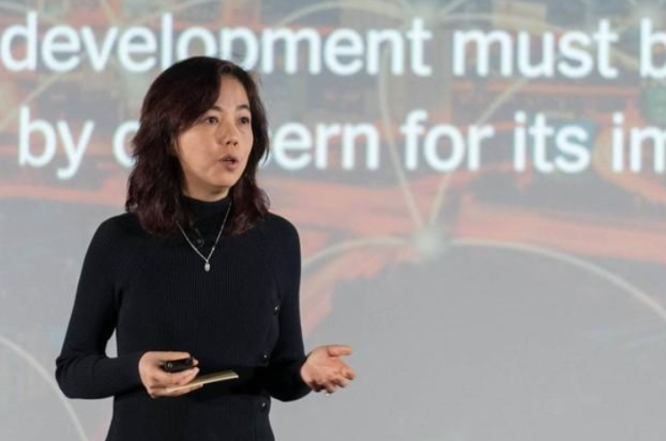 回顾华裔女科学家李飞飞年仅47岁称希望以中国人身份领诺贝尔奖