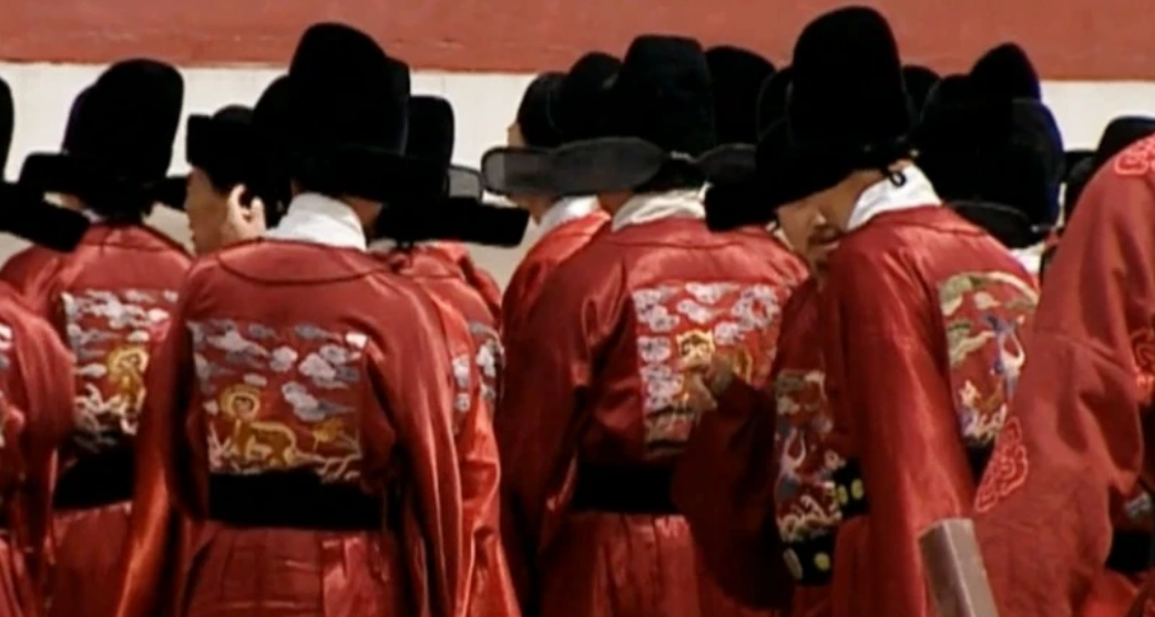 刘秀夺得天下后为何要继续用汉这个国号他为何要认汉元帝做爹