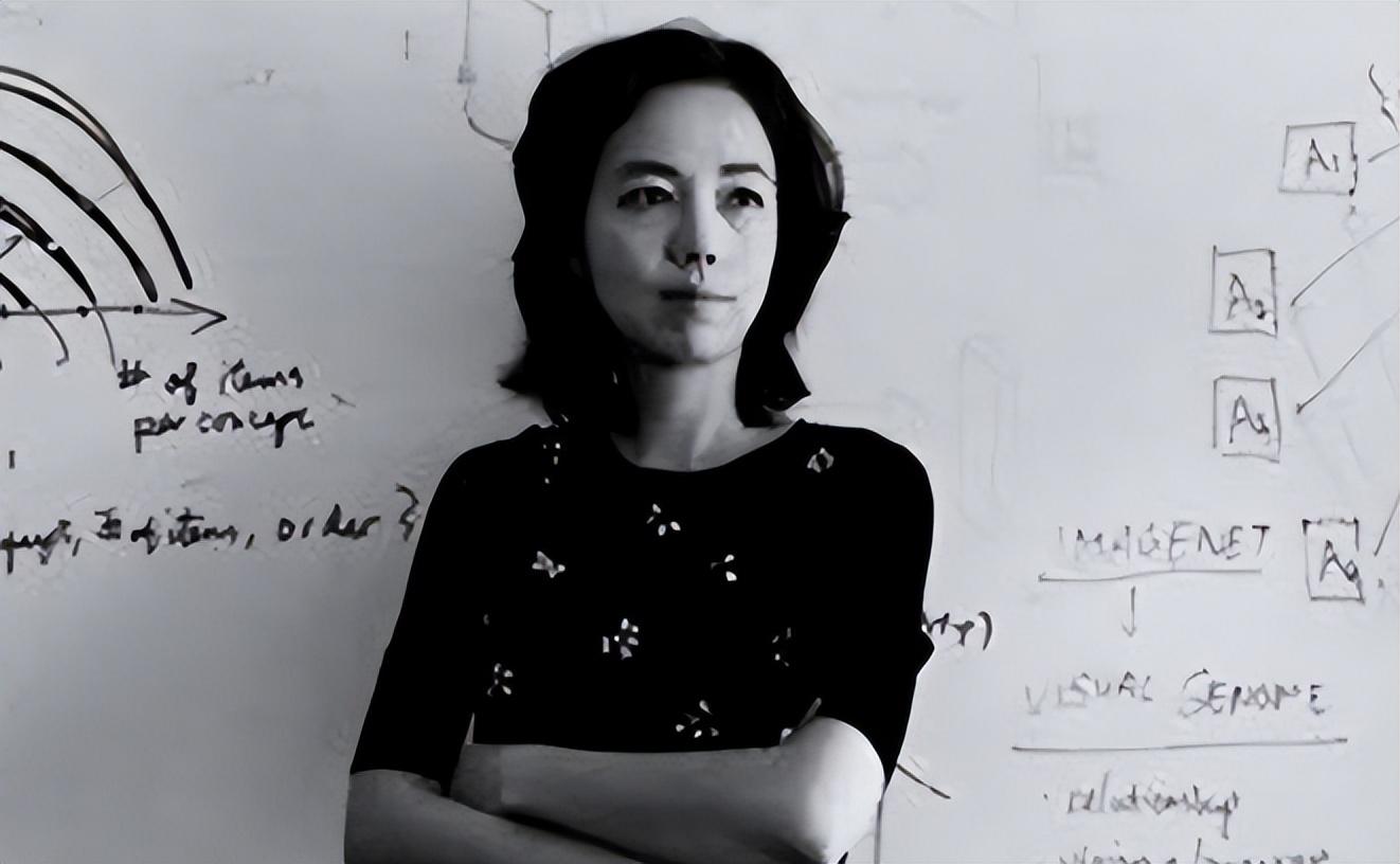 不过在李飞飞刚出生没多久后,就因为父亲工作原因,一家搬迁到了成都