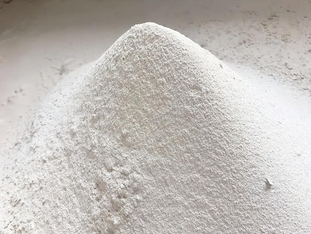 康熙王朝苏麻喇姑被绑起来准备活埋太监为消毒往她身上撒石灰