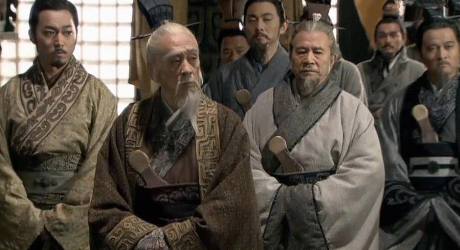 西汉后期萧何的一个后代自杀为何会间接导致西汉灭亡