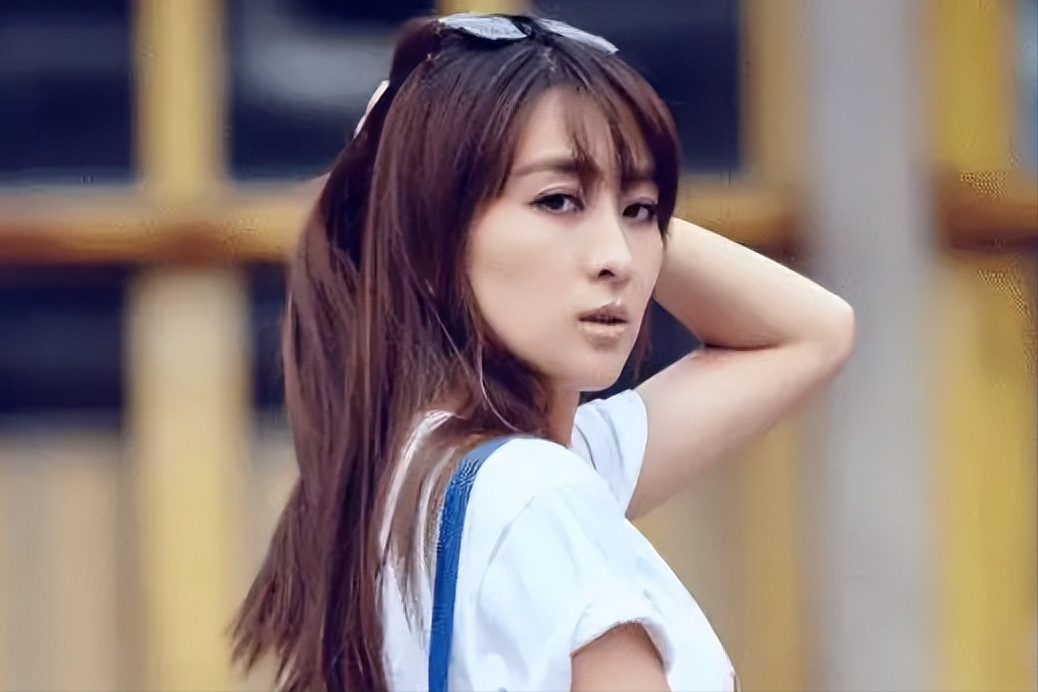 与黑人一起下海玩耍与吴奇隆散布丑闻马苏比徐静蕾还勇敢