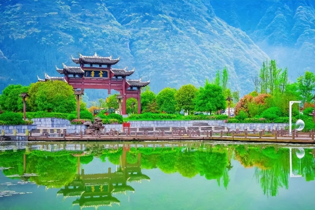 江口县有4个被列为传统村落的最美古村落,包括云舍村,漆树坪村,封神懂