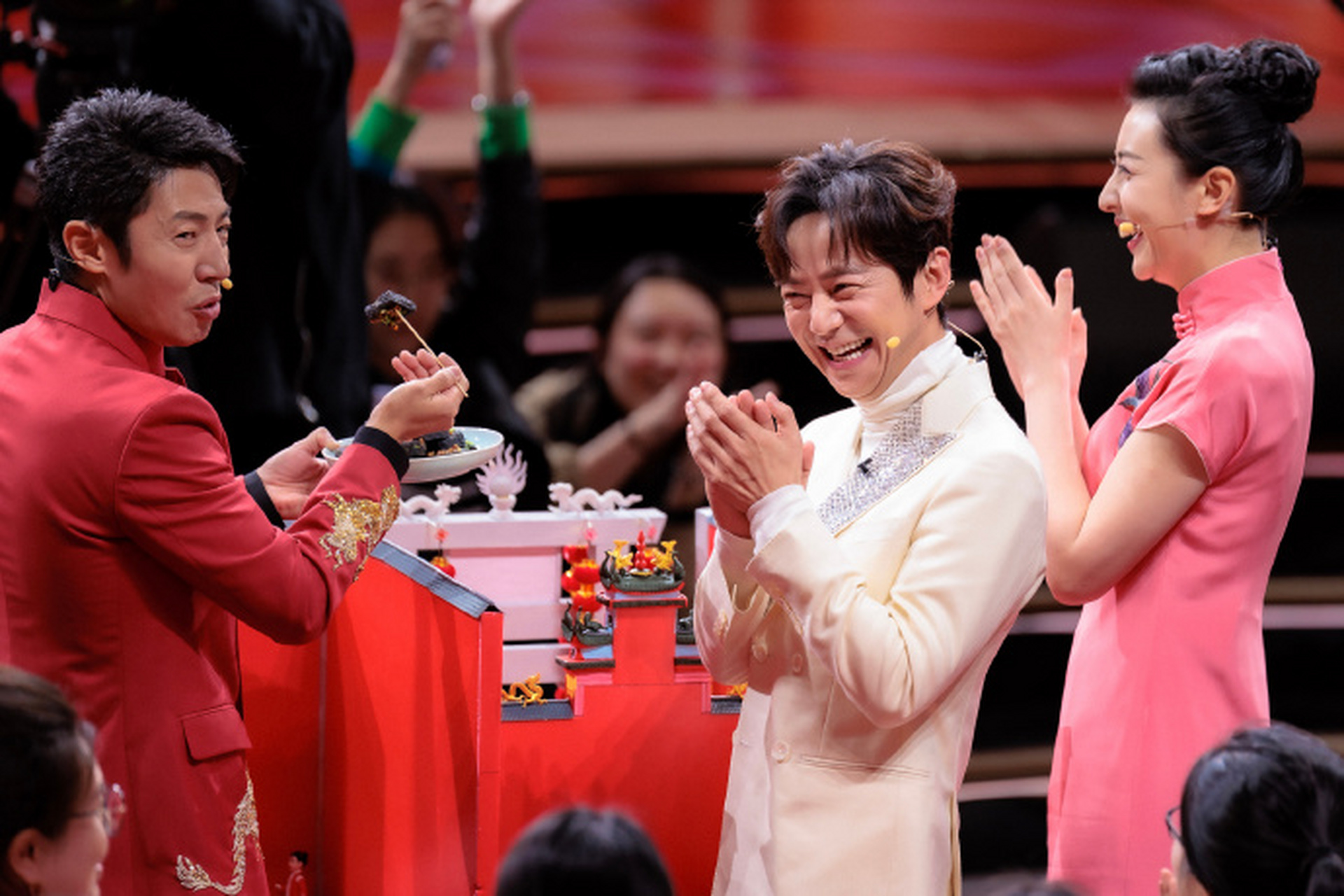 何炅工作室发了双北# 你还没嗑过【双北88158815】吗?