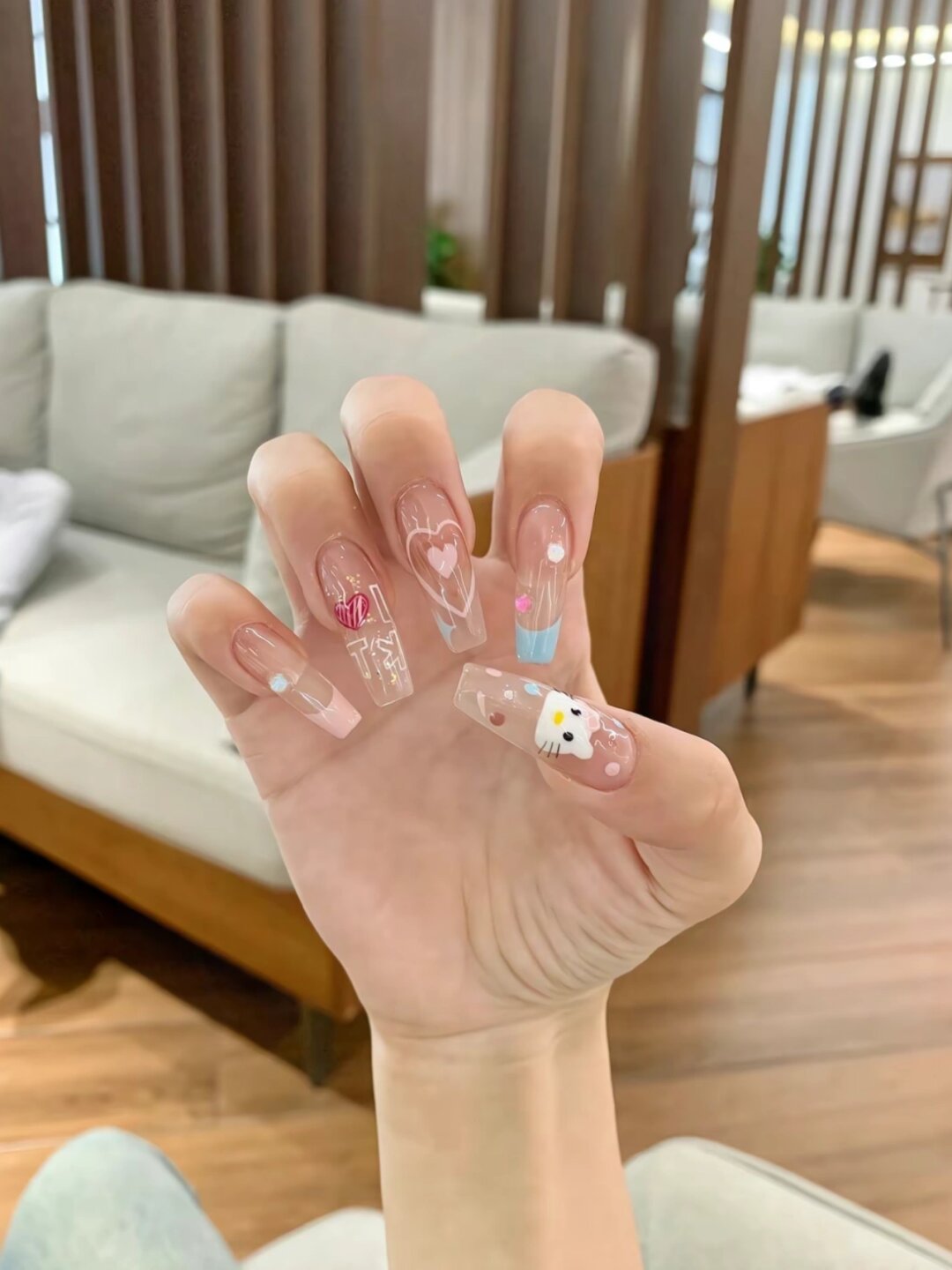 可爱hellokitty卡通|美甲  *kitty控集合啦!