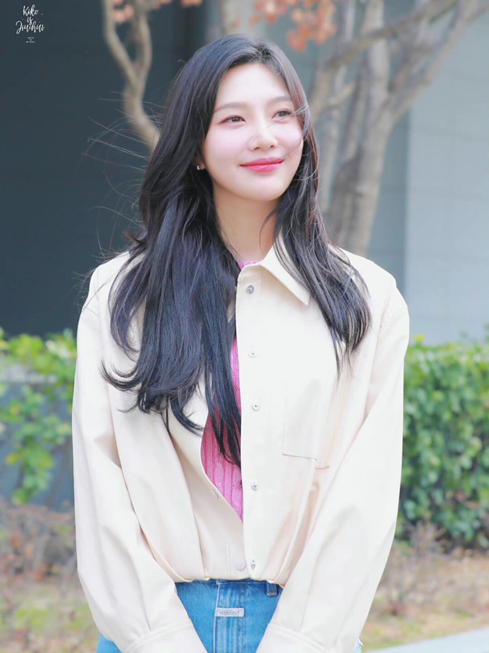 joy朴秀荣 值得参考的妆容,发型&搭配  94亲们,今天要跟大家分享一