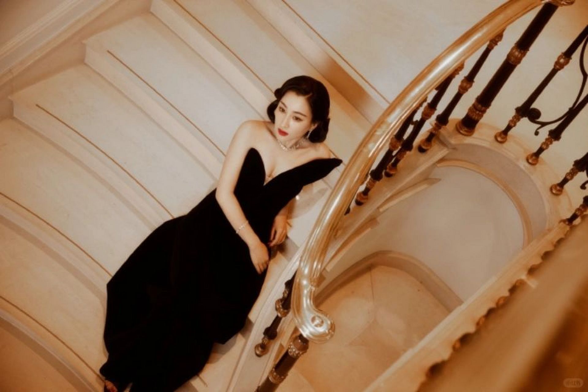 马苏,性感礼服女王驾到!  这不是我们的马苏女神吗?