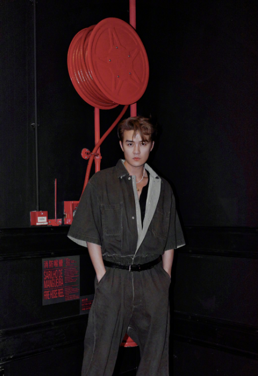 帅就完了,今天是小男孩吴克群@吴克群