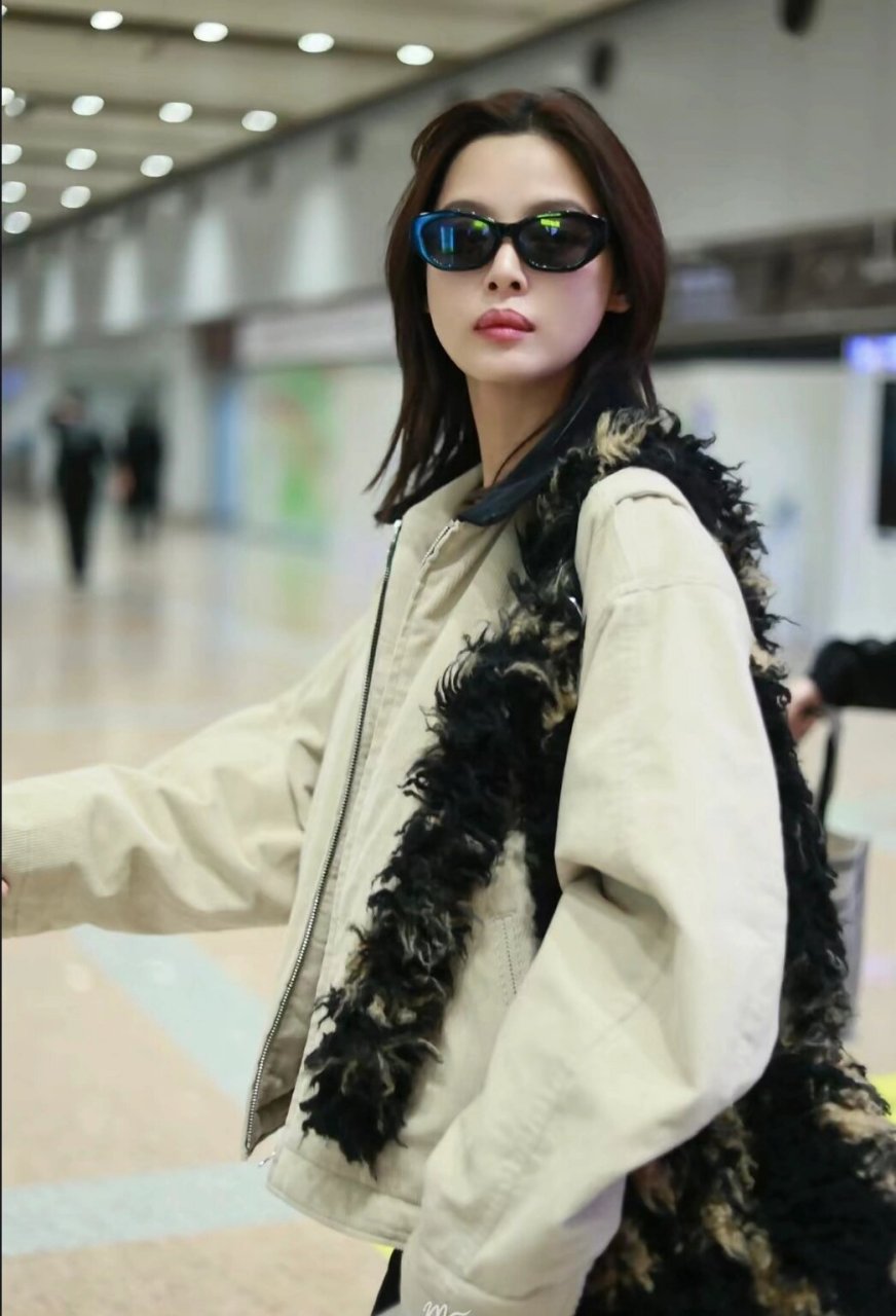 既酷飒又可爱,辛芷蕾激发盐甜基因  今天我要和你们分享一下辛芷蕾的