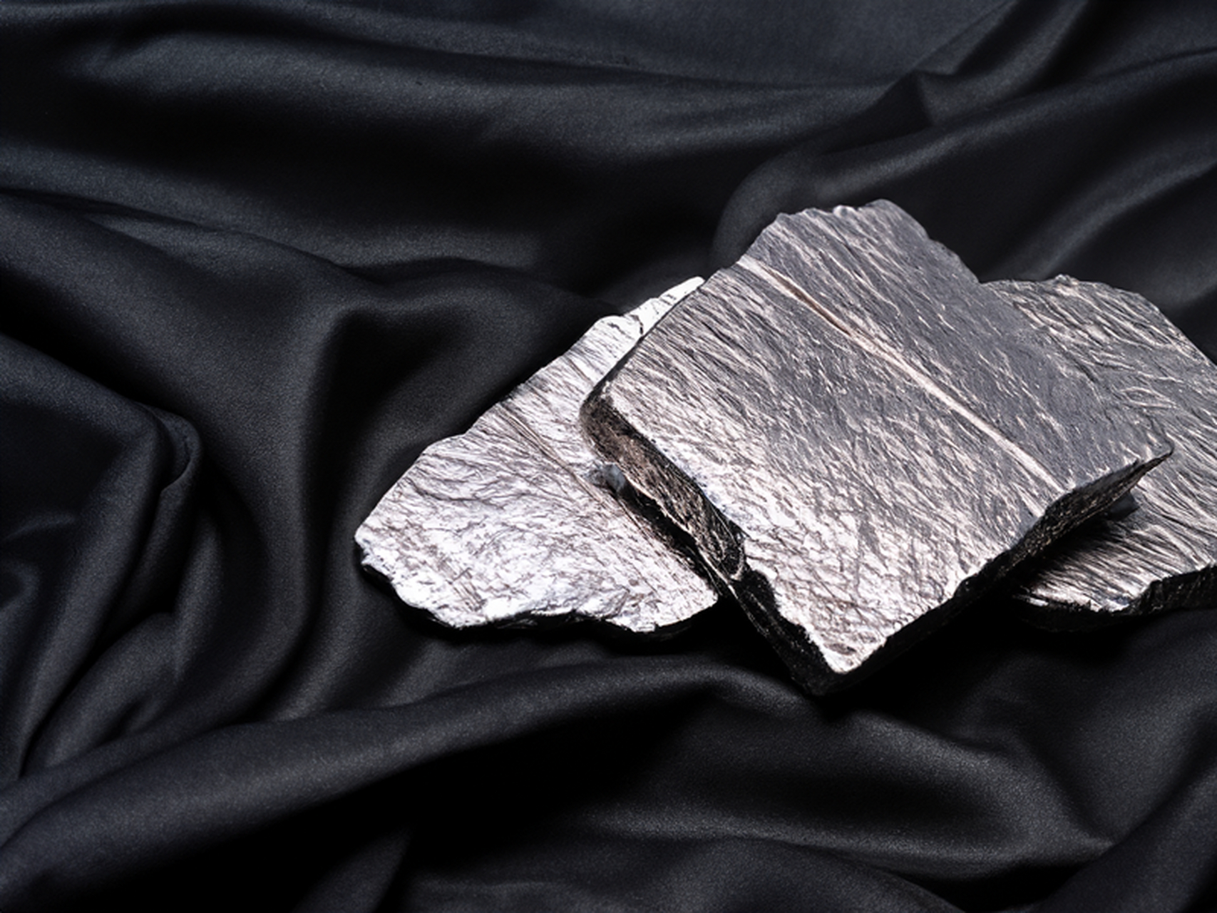 铂金纯度越高,回收价值越高,纯度标准来源于国际贵金属纯度分级体系.