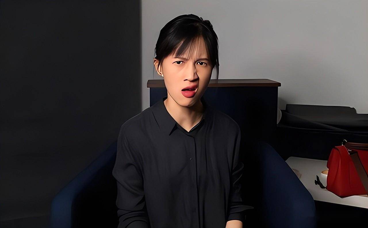 papi酱怎么火的?