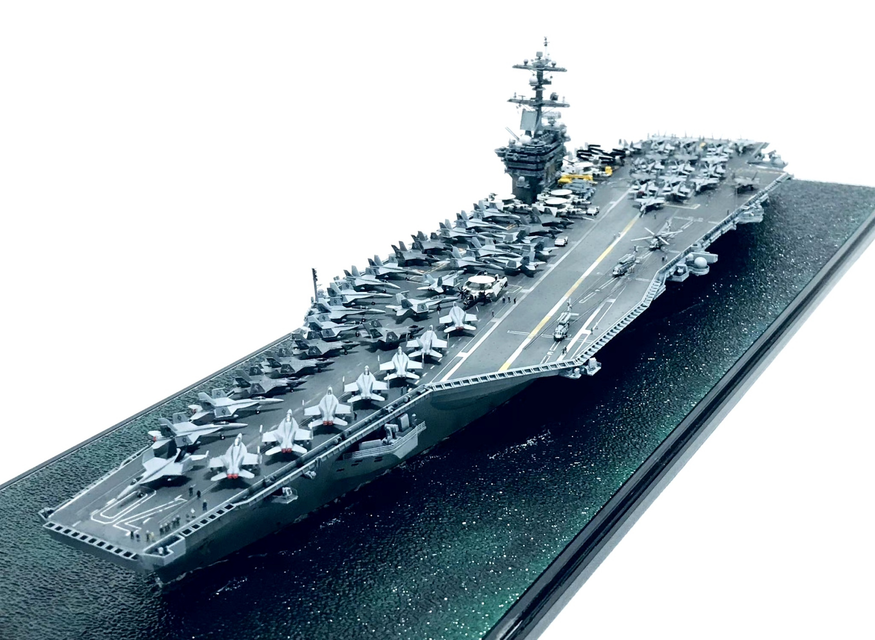 军模欣赏:1/700 美国海军cvn