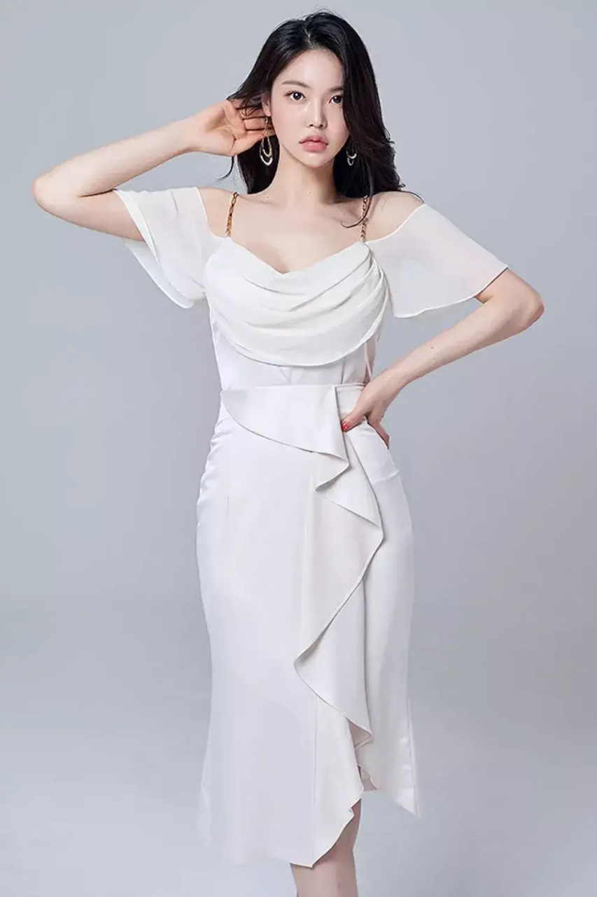 朴瑾允——她的皮肤白皙透亮,像琼雪.