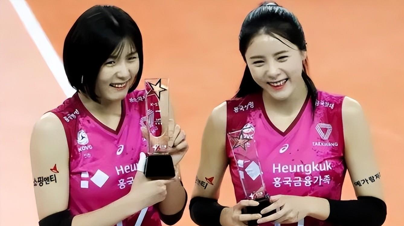 作为韩国女排国家队的主力战将,她曾凭借傲人的身材和清纯的外貌,被