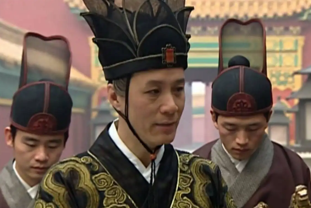 明朝太监陈炬:权力比魏忠贤大,活着全凭一身正气,死后百官扶棺