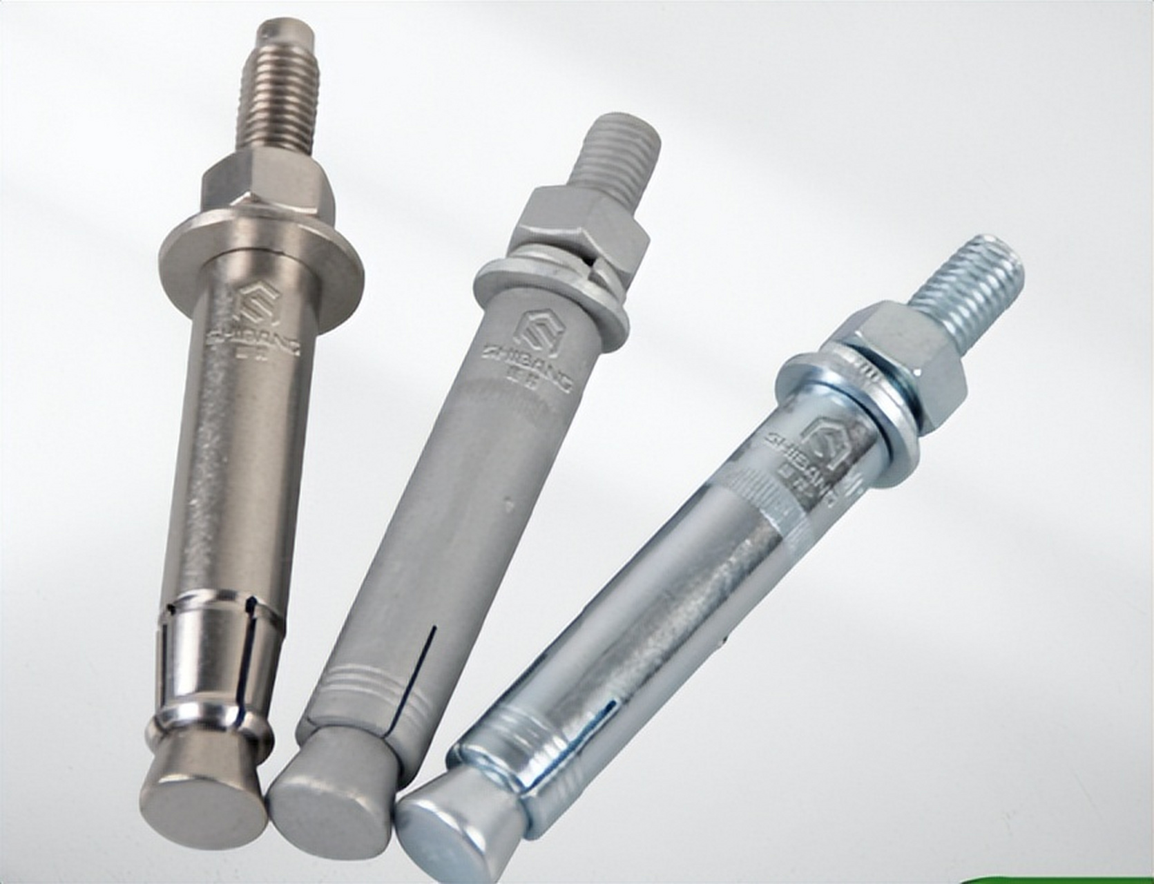 后扩底机械锚栓是地铁安全,快速运行的重要原因之一,它具有强大的固定