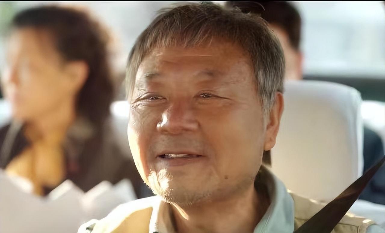 19年后再看范伟才明白他和赵本山散伙根本不是因为那7000元