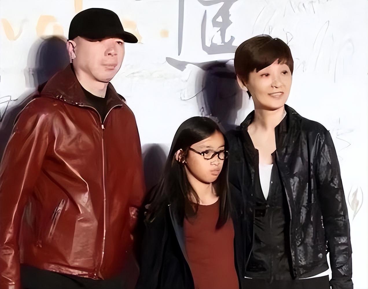 回顾徐帆究竟和前任发生了怎样的故事为何她会如此维护冯小刚