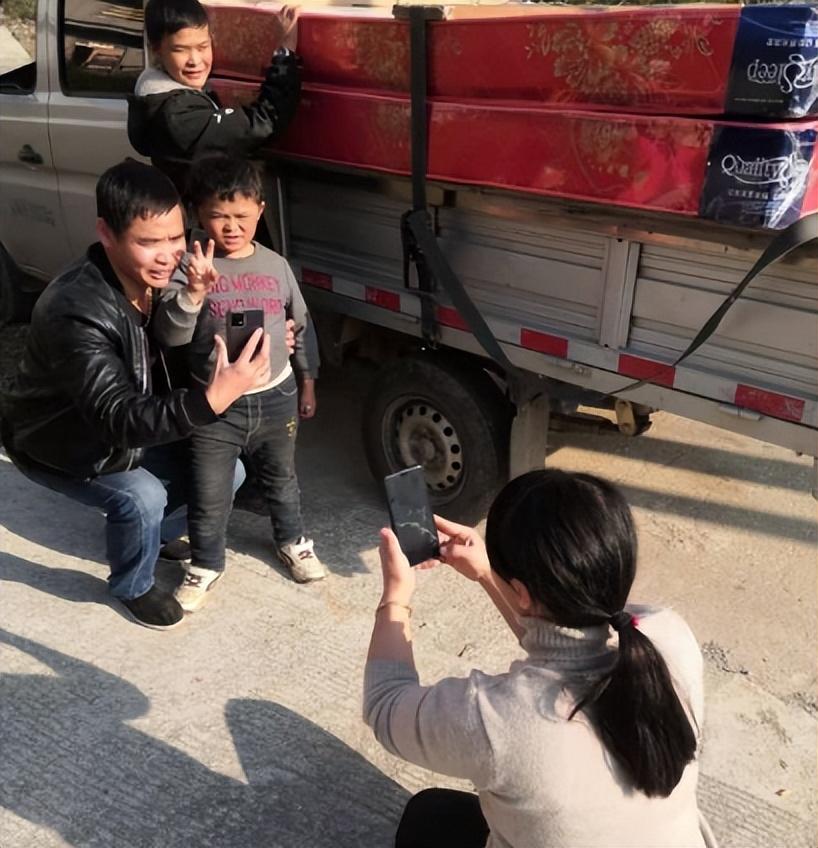 范小勤的保姆资料介绍图片