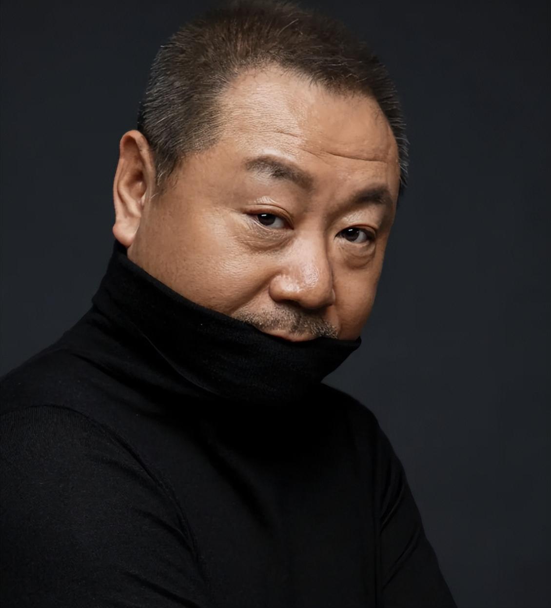 19年后再看范伟才明白他和赵本山散伙根本不是因为那7000元