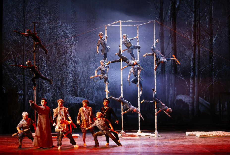 先声夺人!沈阳杂技剧《先声》在京...@今日望花的动态