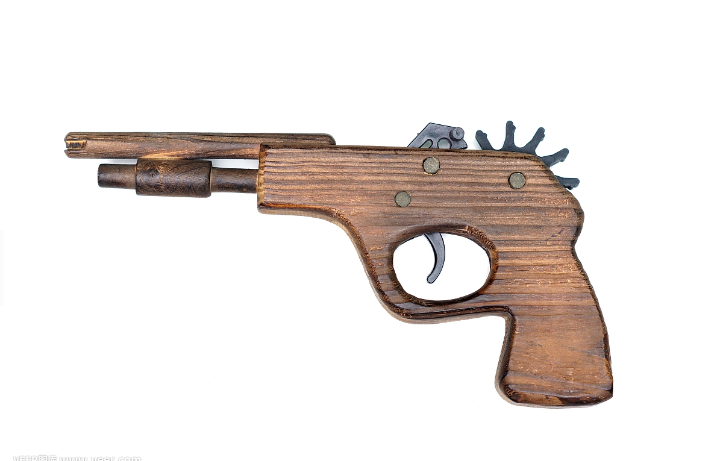 回顾14年小伙当庭与法官叫嚣我买的枪能把我击毙我就认罪