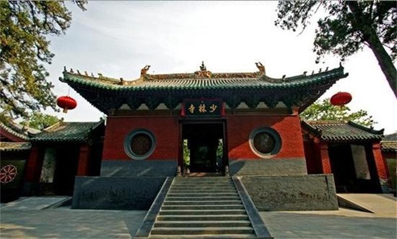 1928年,冯玉祥手下火烧少林寺,究竟为何他要与出家僧人过不去?