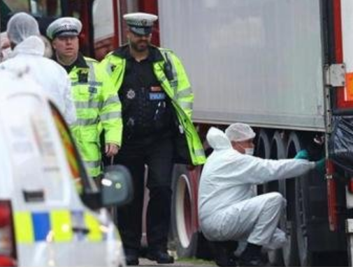 回顾00年16岁女孩夜晚在小树林离奇失踪凶手和我无关