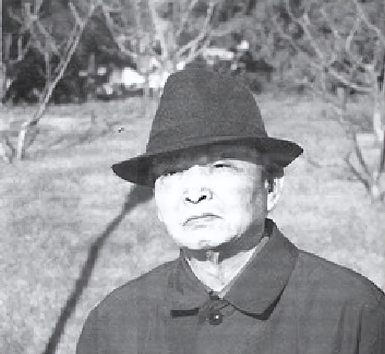 退休教师送38套防弹衣入毒窝卧底04年身份暴露结局如何