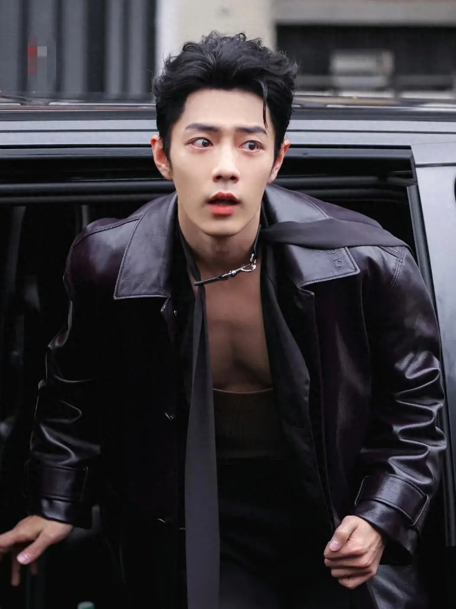 看完32岁肖战和34岁任嘉伦秀场生图才明白什么叫顶级骨相