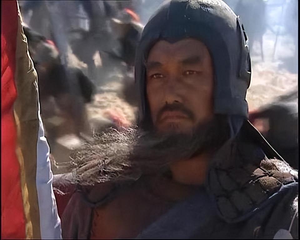 水浒里谁才是真的名将后代关胜杨志还是呼延灼看兵器就知道了