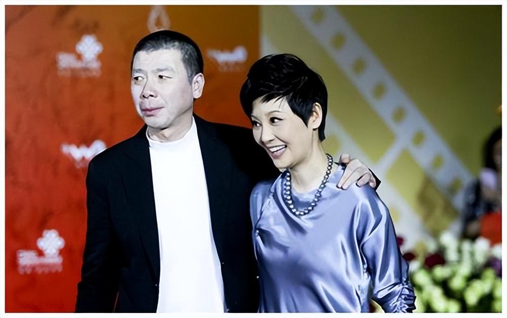 回顾徐帆究竟和前任发生了怎样的故事为何她会如此维护冯小刚