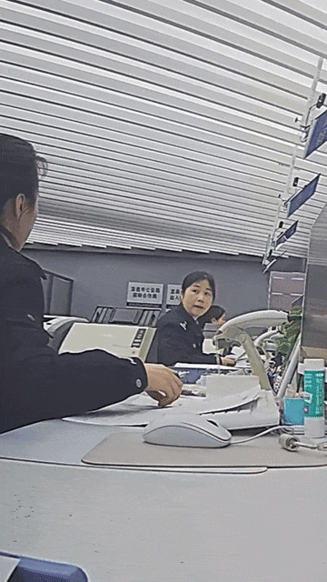 耐烦"的表情丁智君故意摇摇头接下来用以麻痹和拖住嫌疑人同时还下意