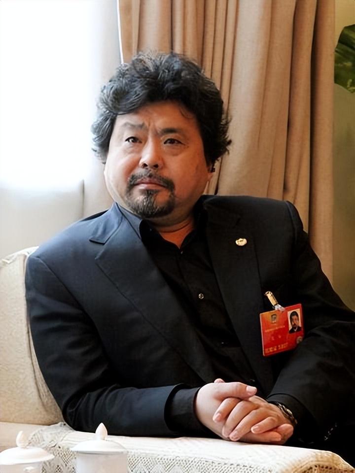 歌唱家魏松表弟是家喻户晓的佟铁鑫他遭遇车祸打官司