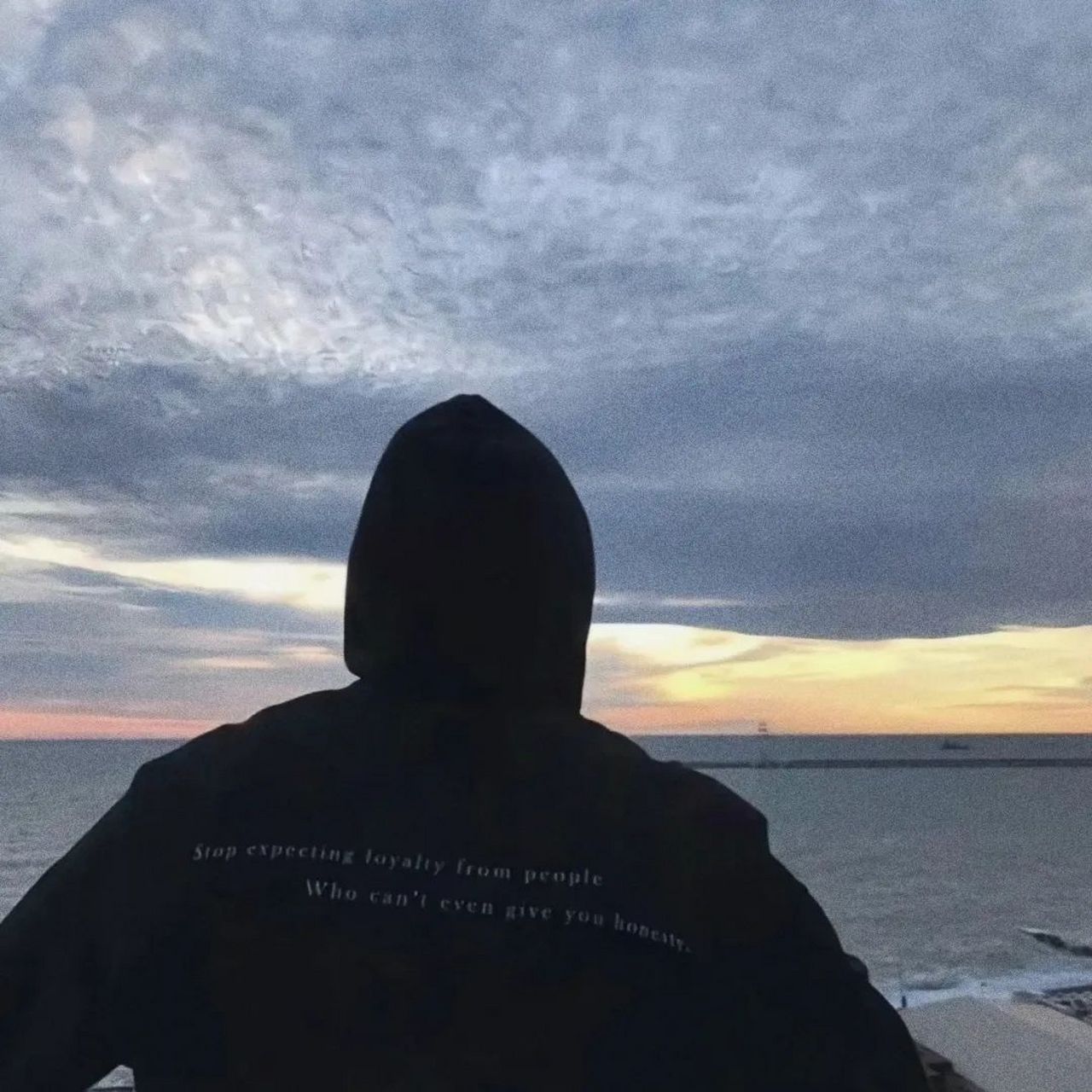 排名第一的微信头像男生 微信头像男成熟,男人头像男人味  享受那种