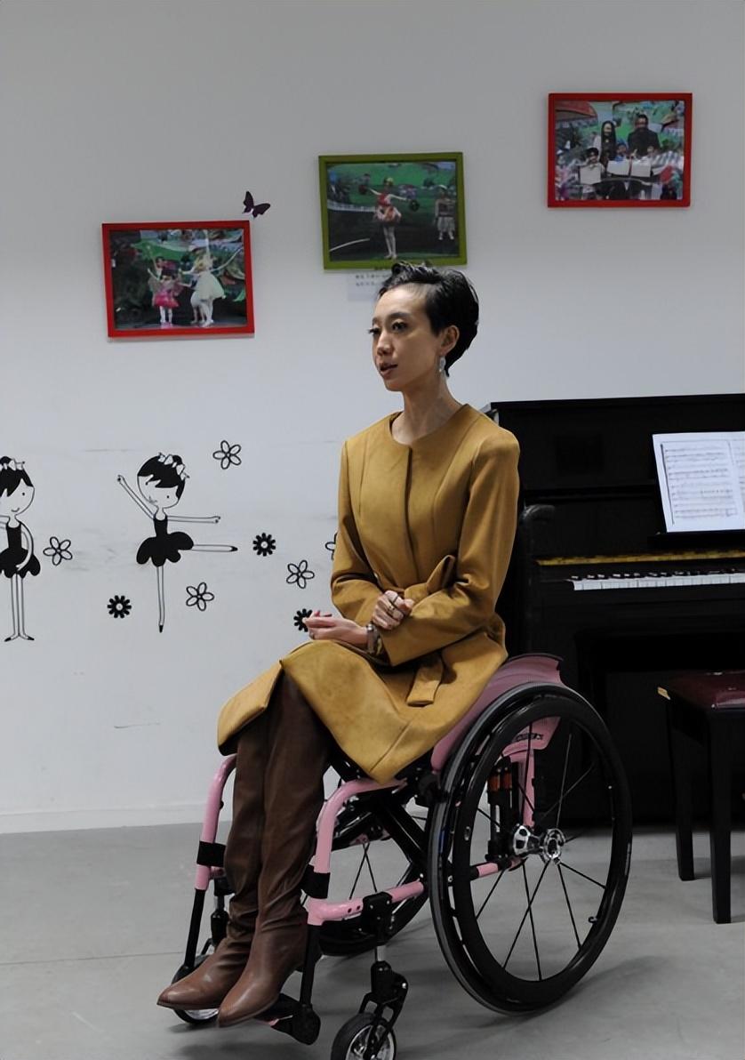 回顾表面上轮椅舞者女神的刘岩背地毫无下限破坏别人家庭