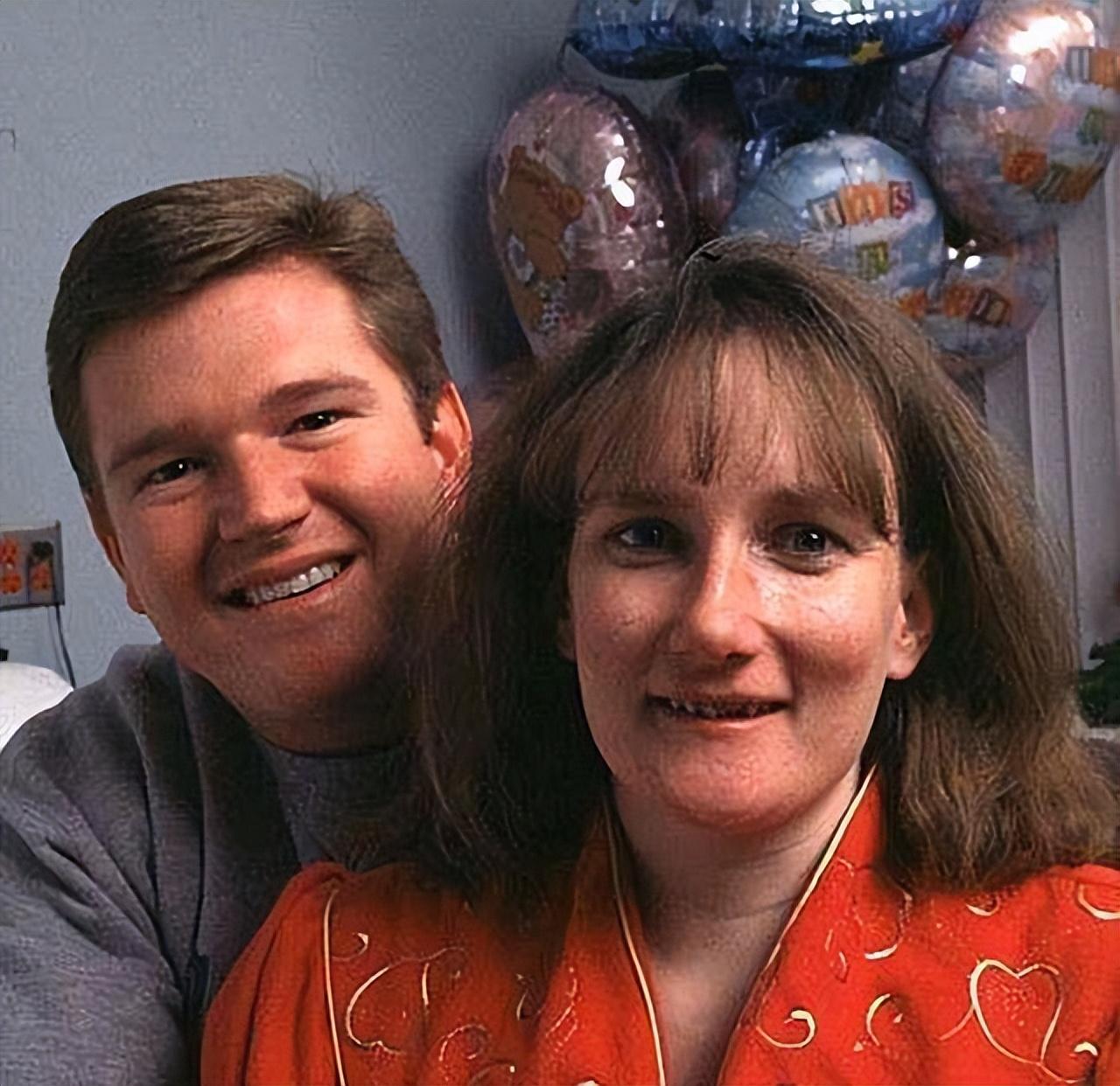 1997年美国夫妇生下7胞胎社会捐赠511平大别墅后来如何了