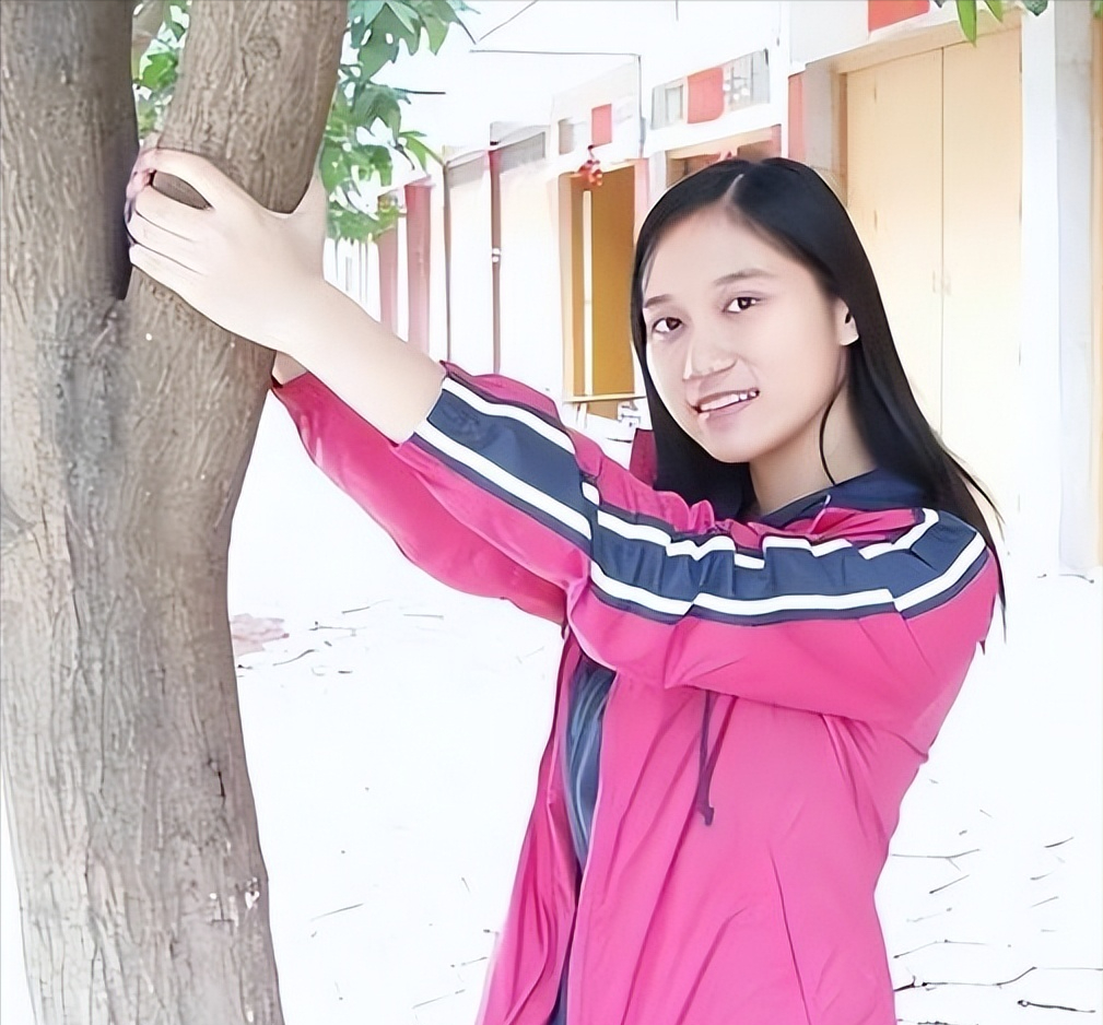 回顾林丽渊语文忘写名字英语睡觉2次却高考672分进北大