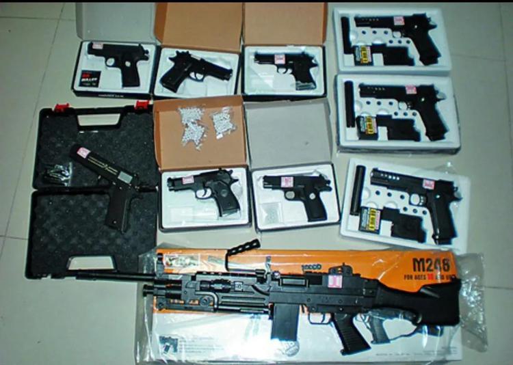 什么喜欢的枪支都会想方设法的搞到手,当然这些都只是局限于玩具枪