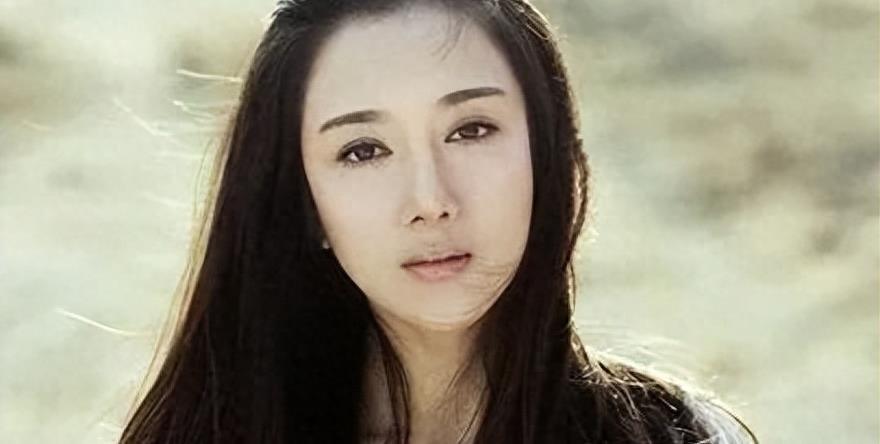 曾是古装第一美人被狗伤到脸毁容后如今靠演反派人设爆红
