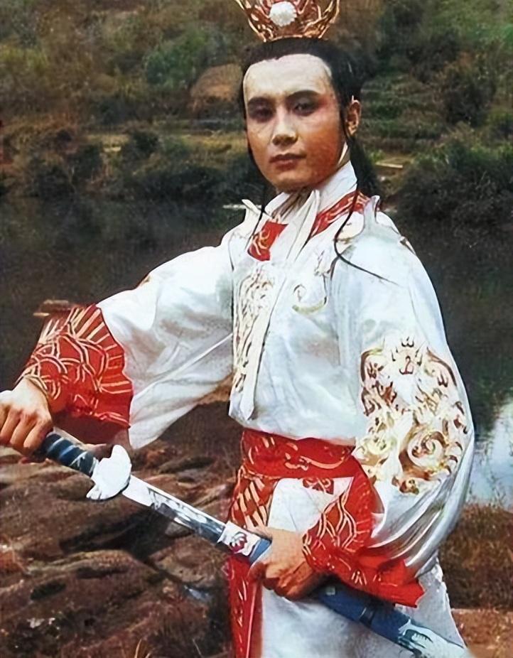 回顾白龙马把一生献给了西游记却被当成赚钱道具死在马棚