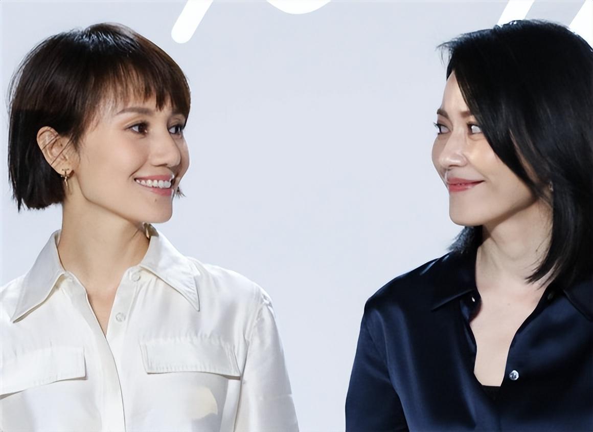 吴越脸大又显老到底算不算大美女?看看她和袁泉的合照你就有答案