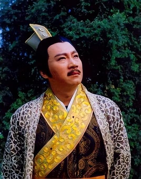 泾阳王朱见溢因怨恨母亲强娶小姨母亲死后杀狗代其母祭奠