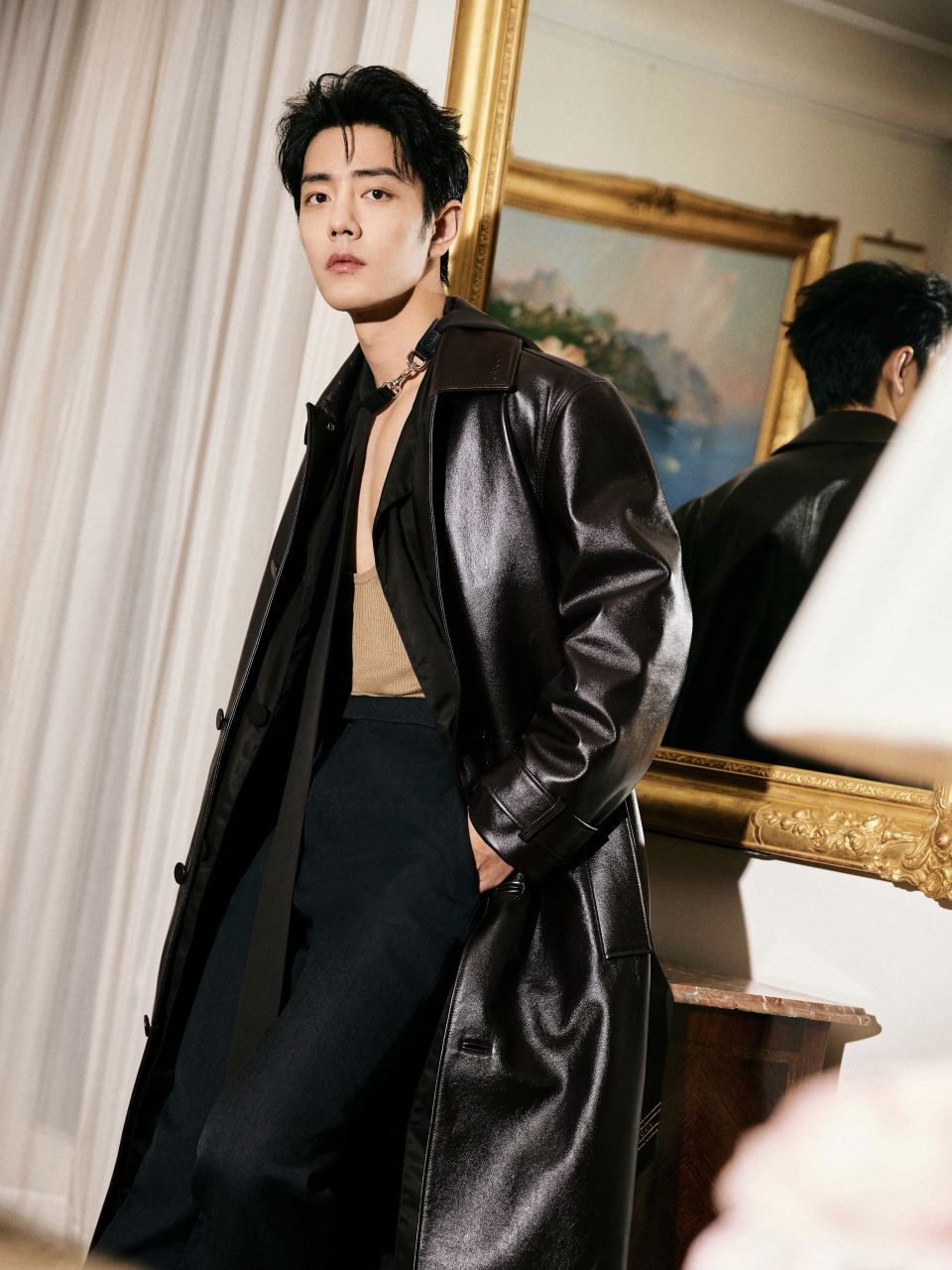 这小脸蛋儿,这小身材,我馋了,这个发型也有点像龙头耶,很符合今年