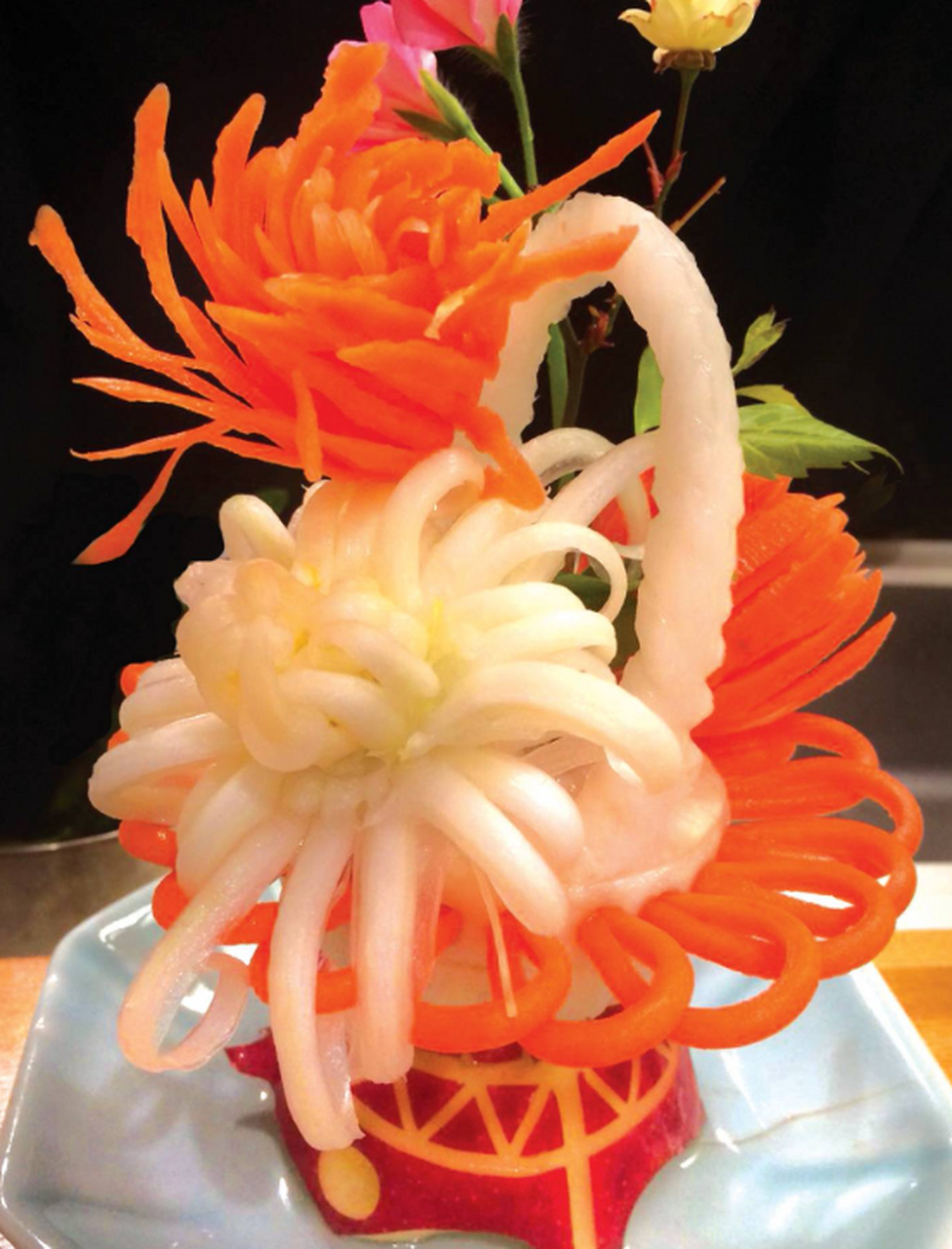 经常看到网上不了解中餐的外国人说中餐摆盘不精致[笑哭].