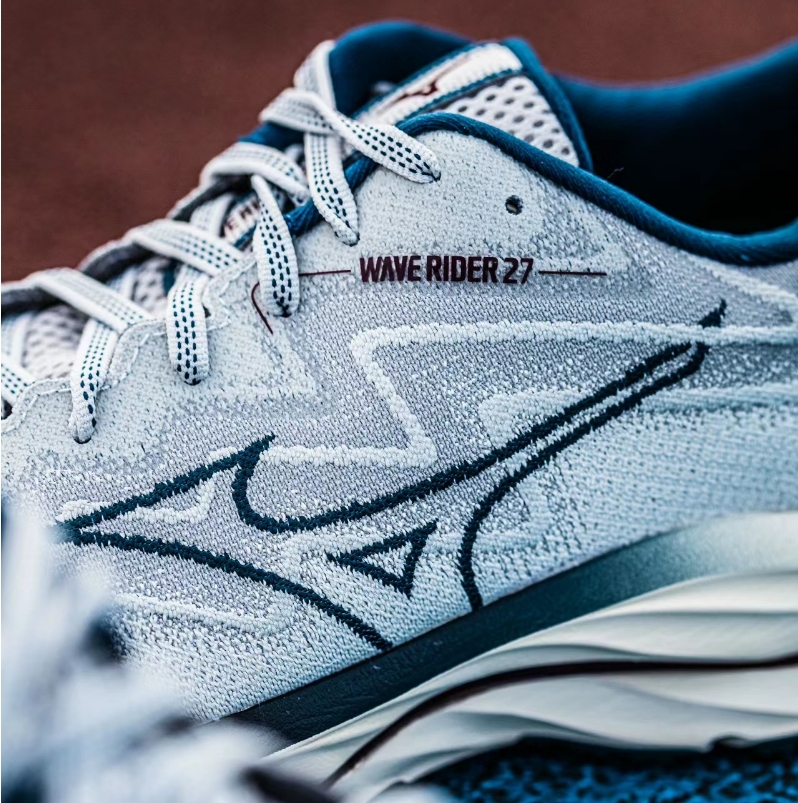 超级帅气的全新配色美津浓rider27!