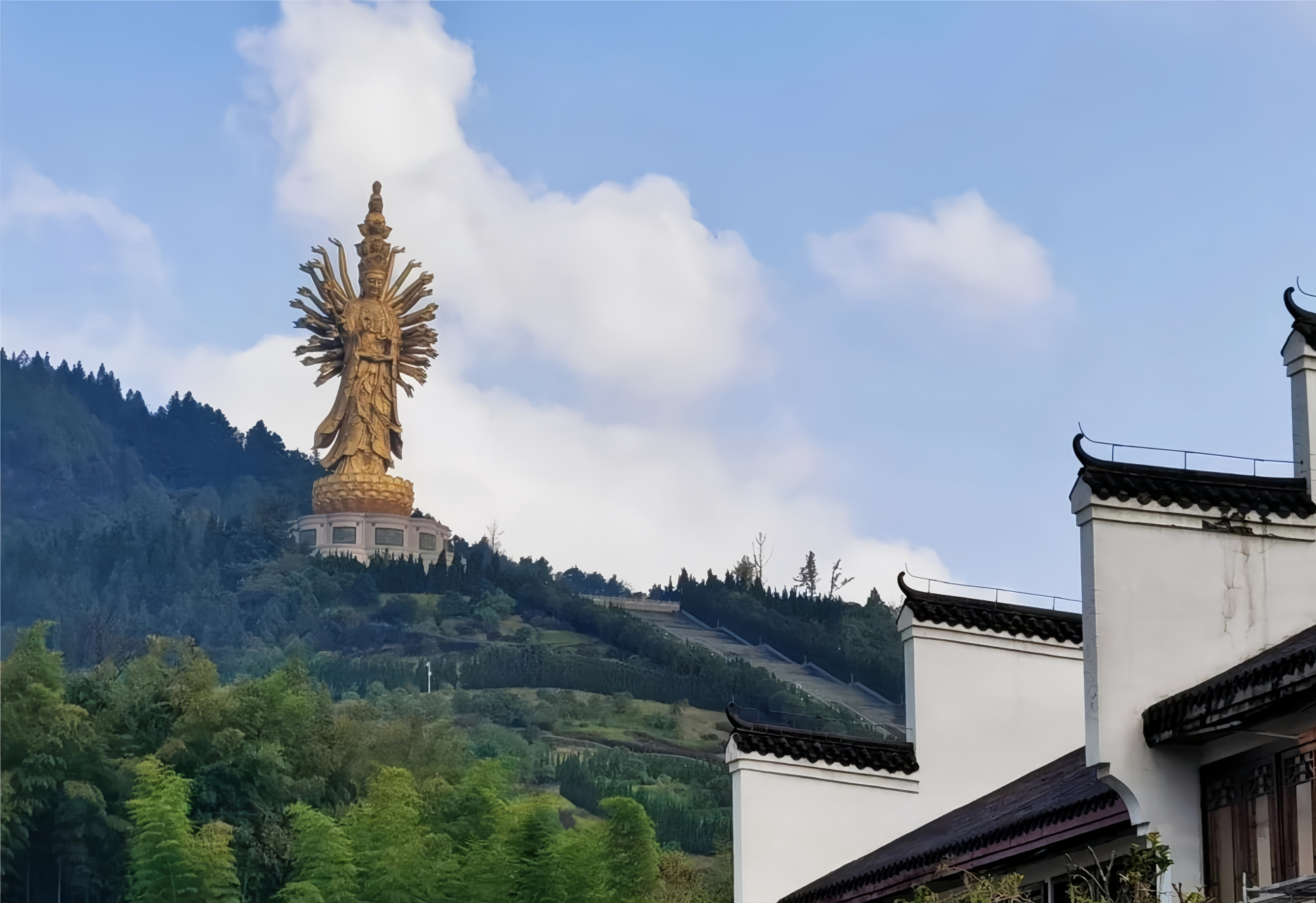 南禅五大宗之一沩仰宗的起源地,其位于湖南省长沙市宁乡市沩山山腰