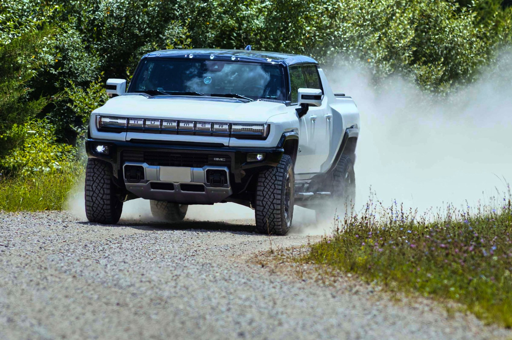 gmc 纯电悍马变异进化的越野野兽